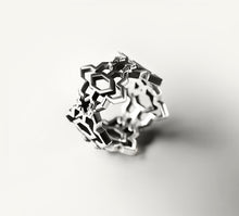 Load image into Gallery viewer, Crystal Band Ring / Sterling Silver