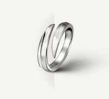 Load image into Gallery viewer, Talon Ring / Sterling Silver