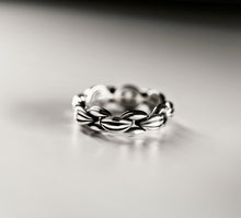 Load image into Gallery viewer, Omni Link Band Ring<br>in Sterling Silver