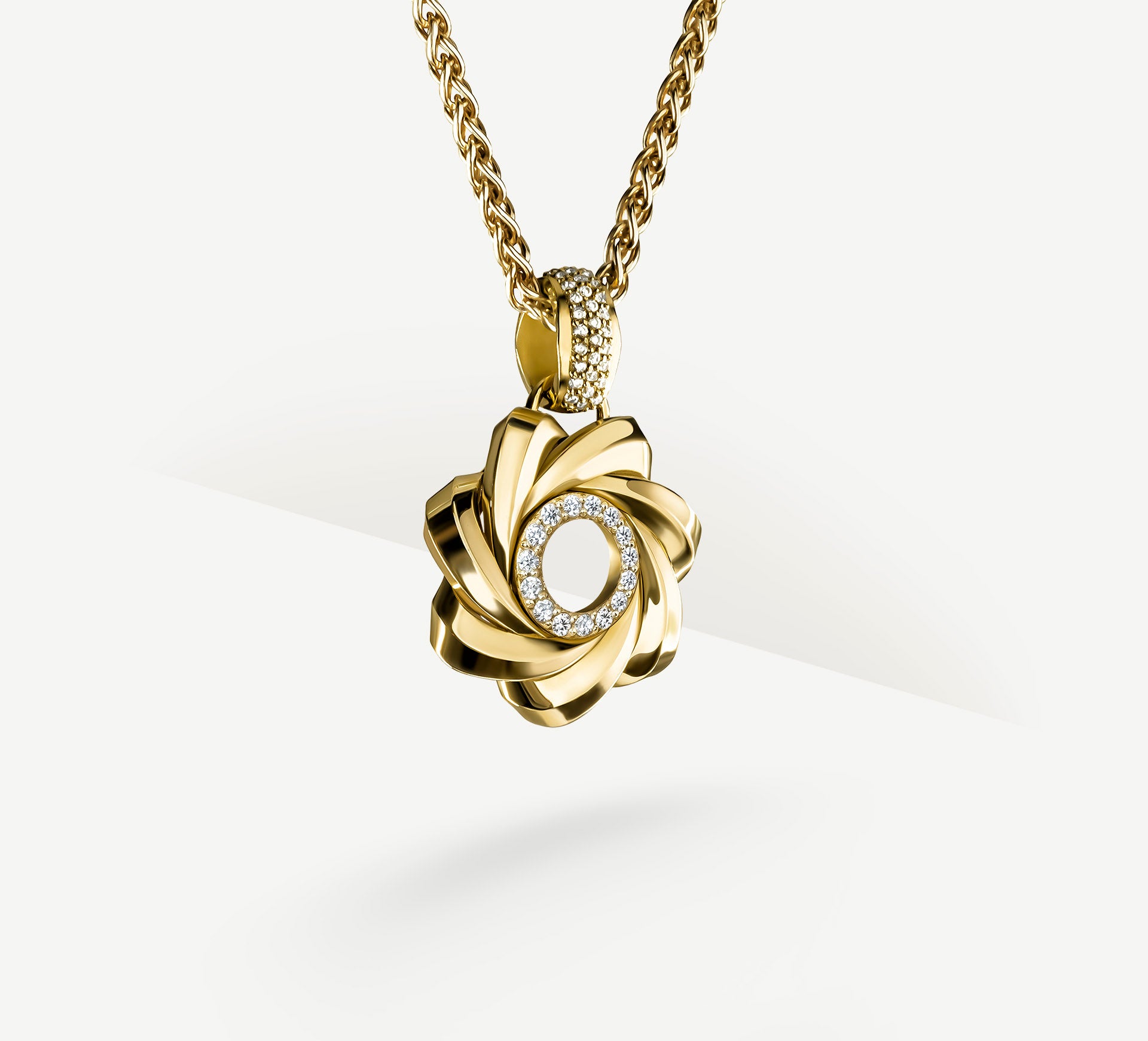 28mm Star Talon Pendant<br>in 14K Gold w/Pavé Diamond Halo
