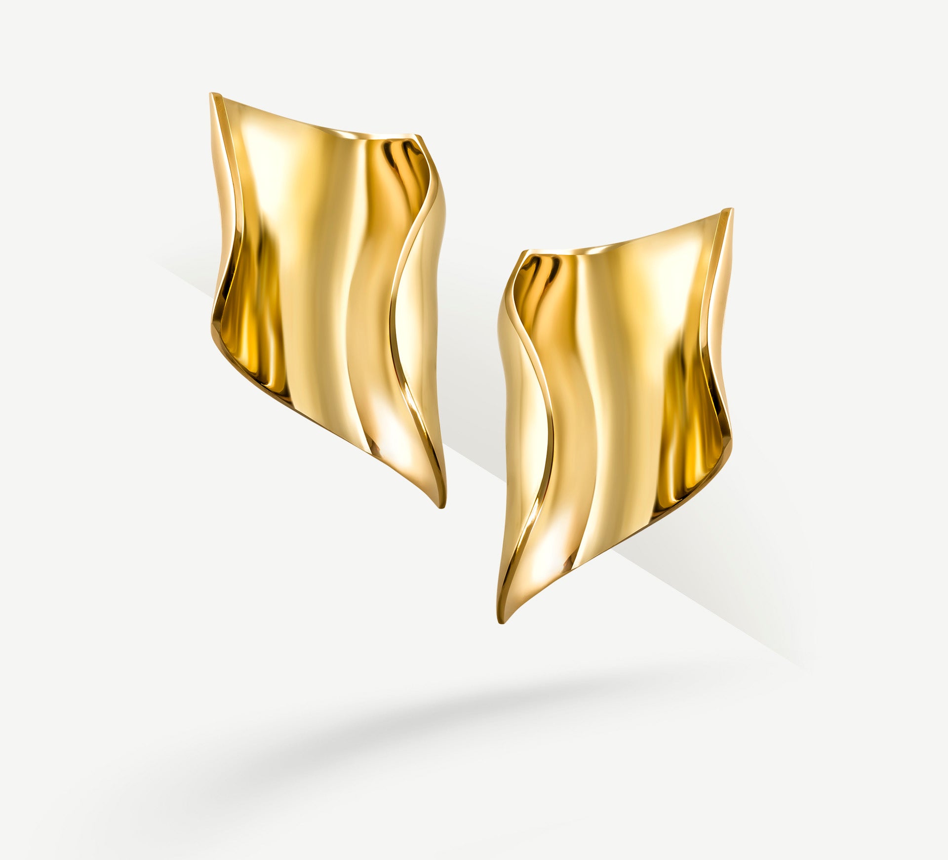Wave Earrings / 14K Yellow Gold