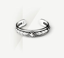 Load image into Gallery viewer, Dragon Scale Cuff&lt;br&gt;Sterling Silver
