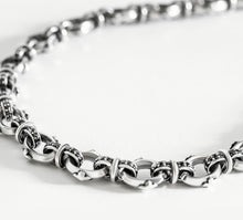 Load image into Gallery viewer, Large Signature Link Choker w/Black Diamond Accents
